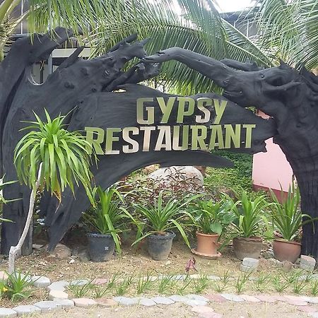 Gypsy Bungalow Islas Phi Phi Exterior foto